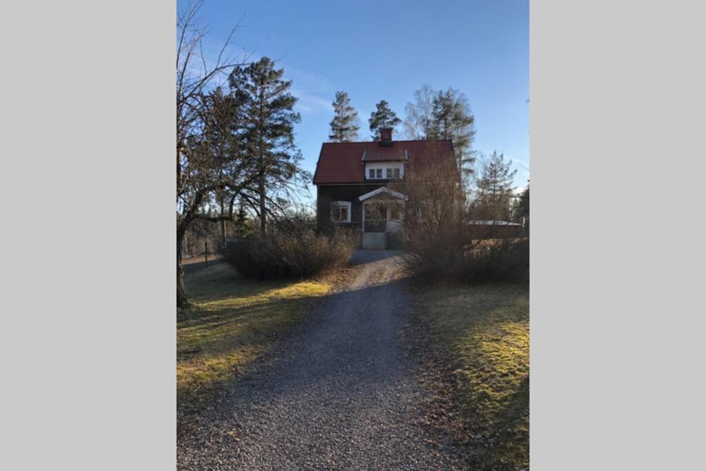 Egen Villa Pa Islandshastgard Riddarhyttan Luaran gambar